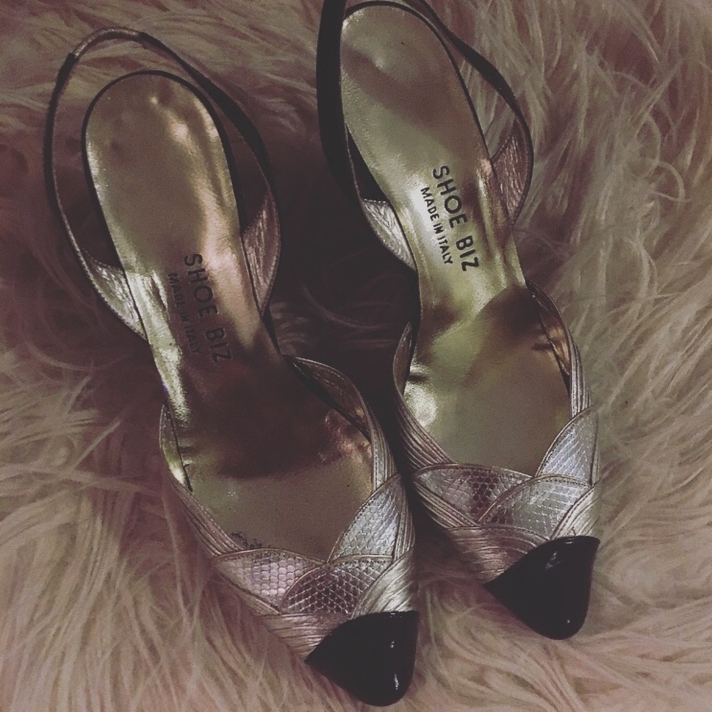 Host Pick 🎉 Vintage Shoe Biz Italy Wedges